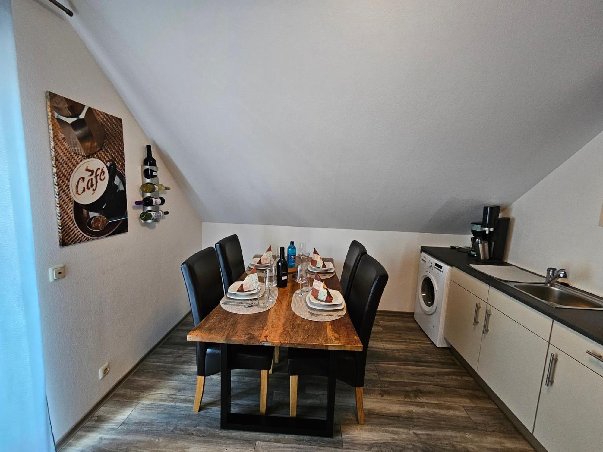 Schicke Unterkunft mit 2 Schlafzimmer, Küche, Bad Korbach Exterior foto
